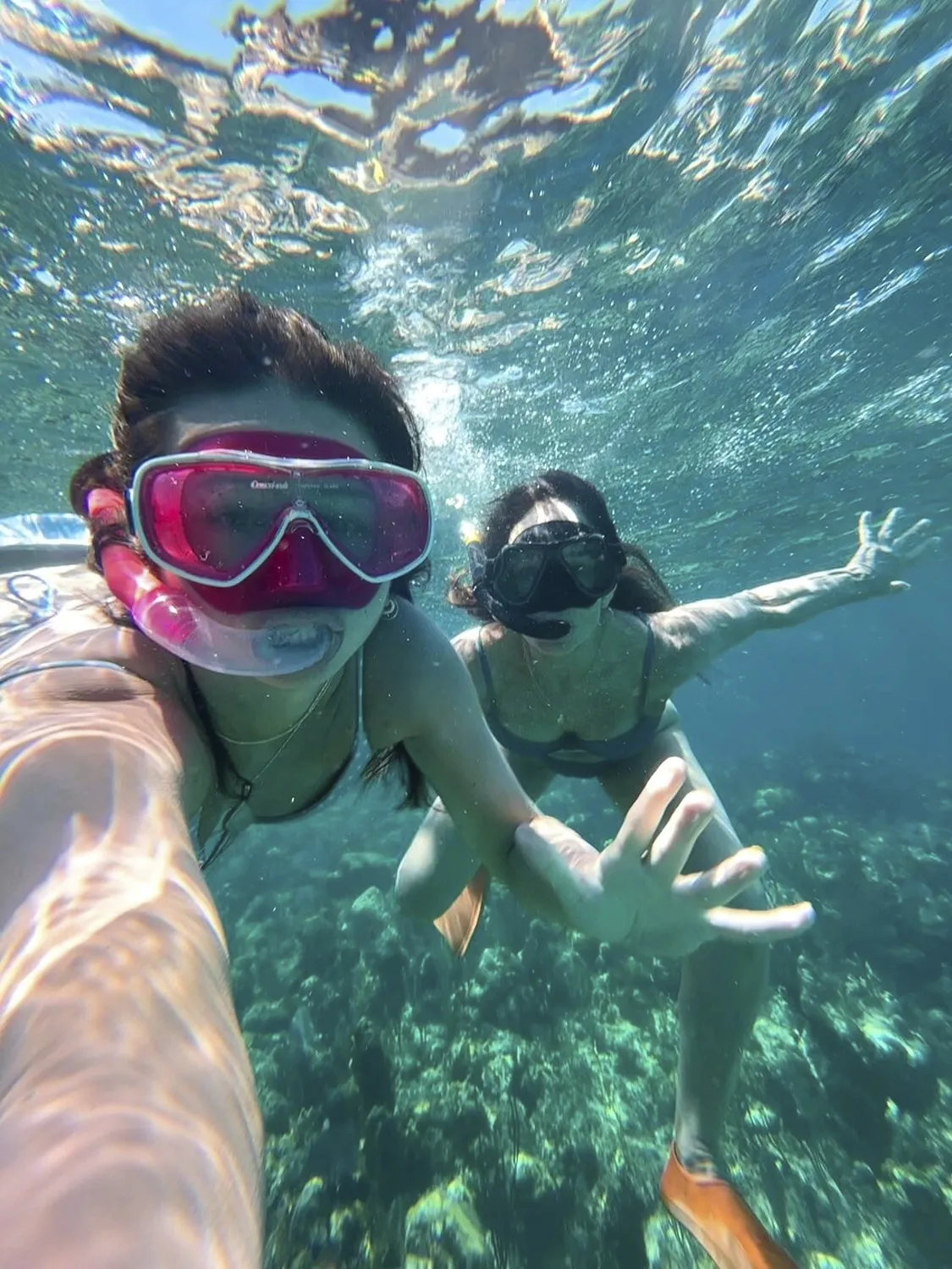 Girls snorkeling selfie